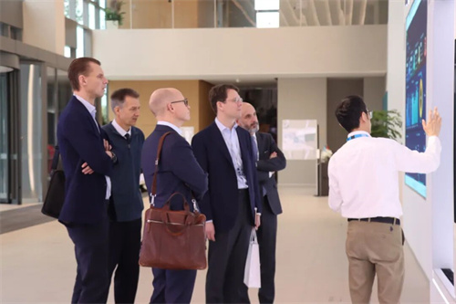 20251111779333.jpg 640.jpg