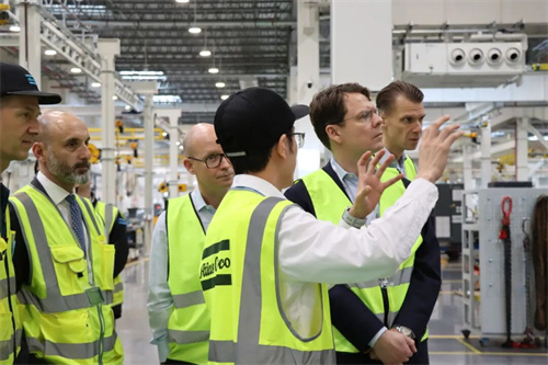 20251111933087.jpg 640 (3).jpg