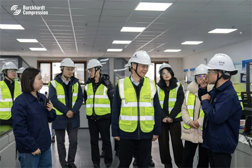 20260318677104.jpg 640 (8).jpg